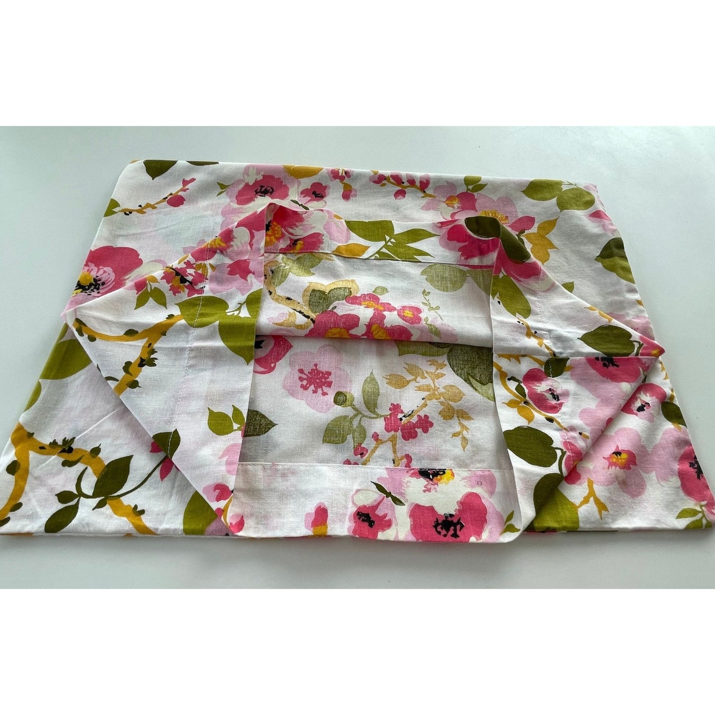 Vintage 70s pillowcase
