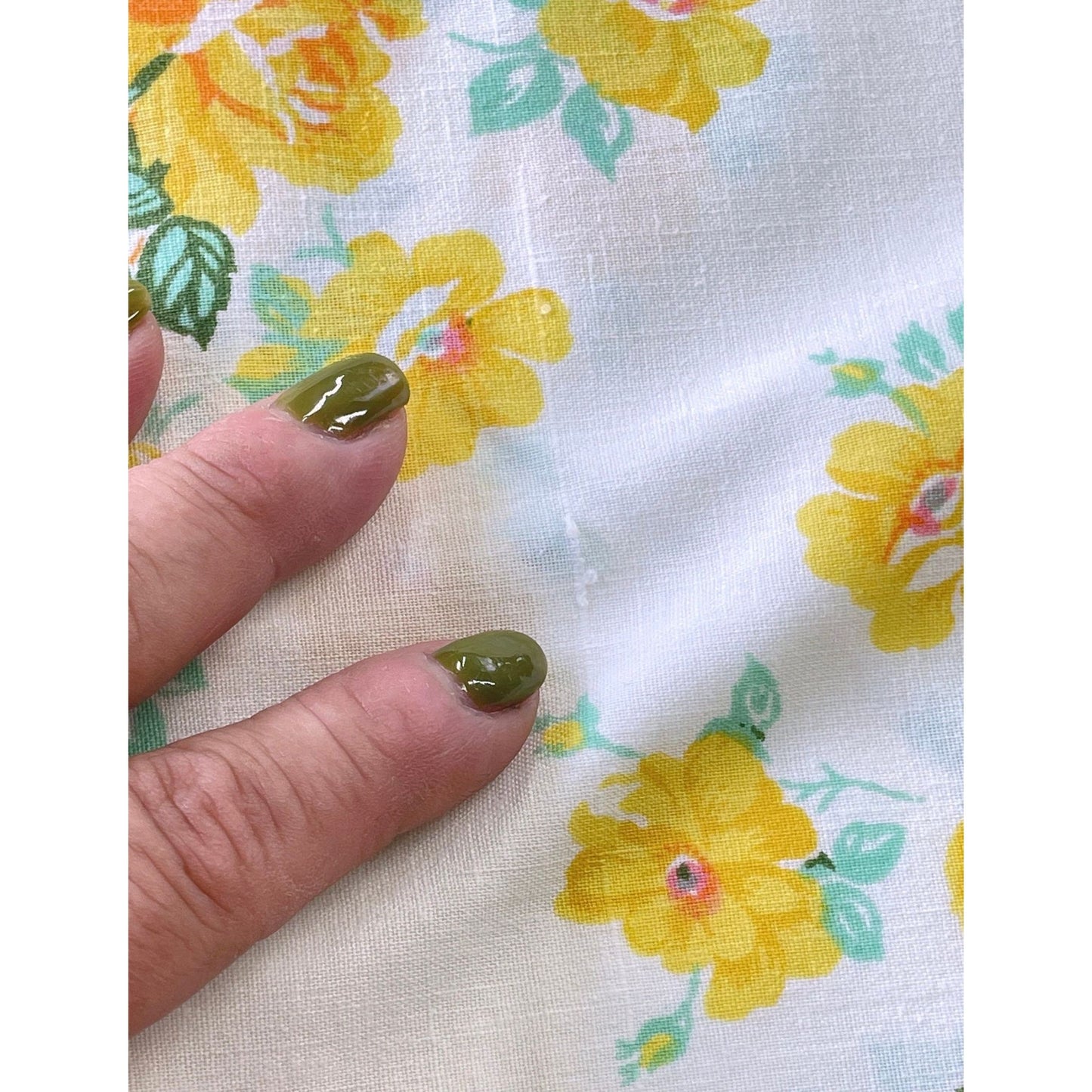 Pair of vintage 70s Wabasso floral pillowcases