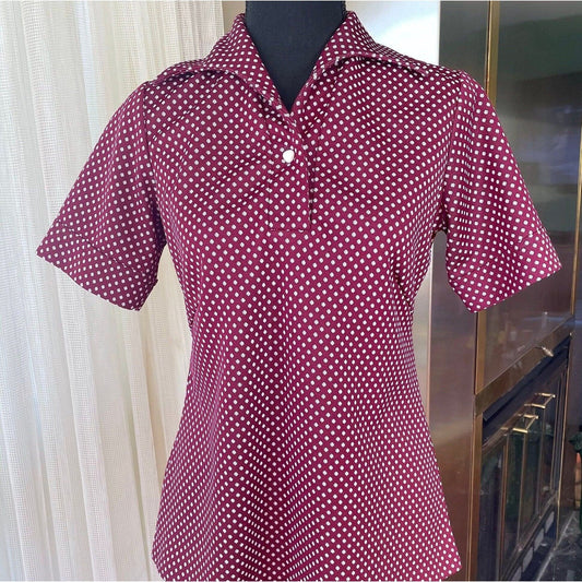 Vintage 70s top, burgundy polka dots, short sleeves