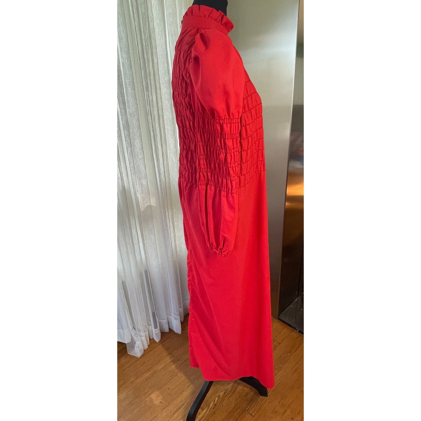 Vintage 70s dress, red, smocked bodice with long sleeves