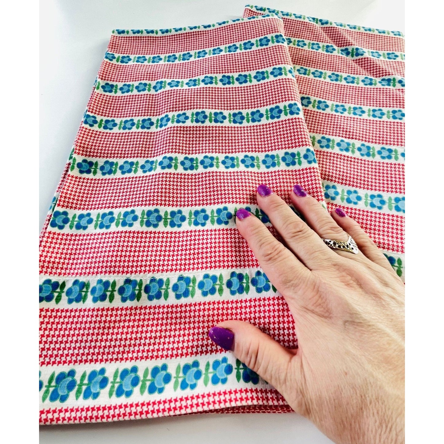 Vintage 80s pillowcases set