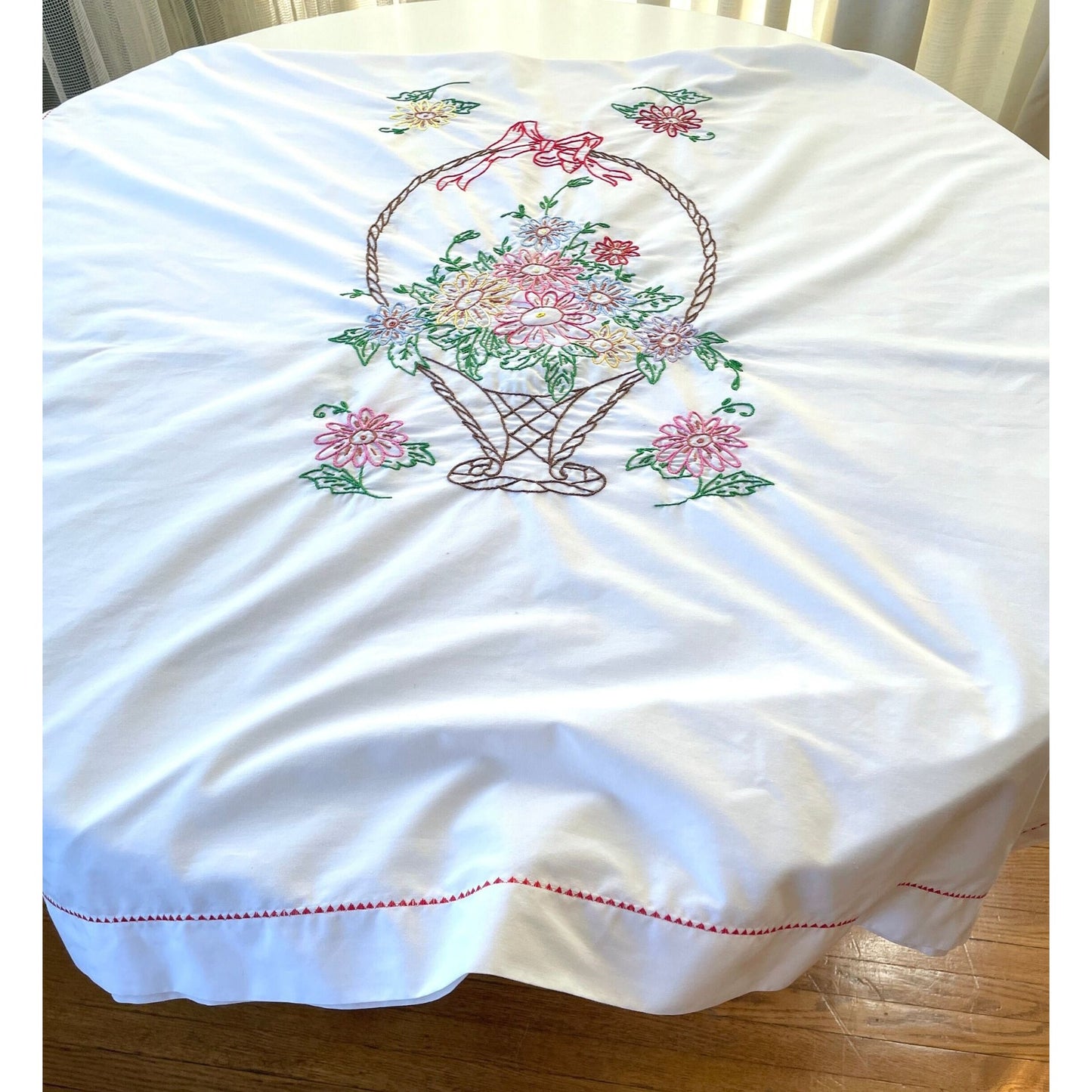 Vintage embroidered rectangular tablecloth, 86" x 48"