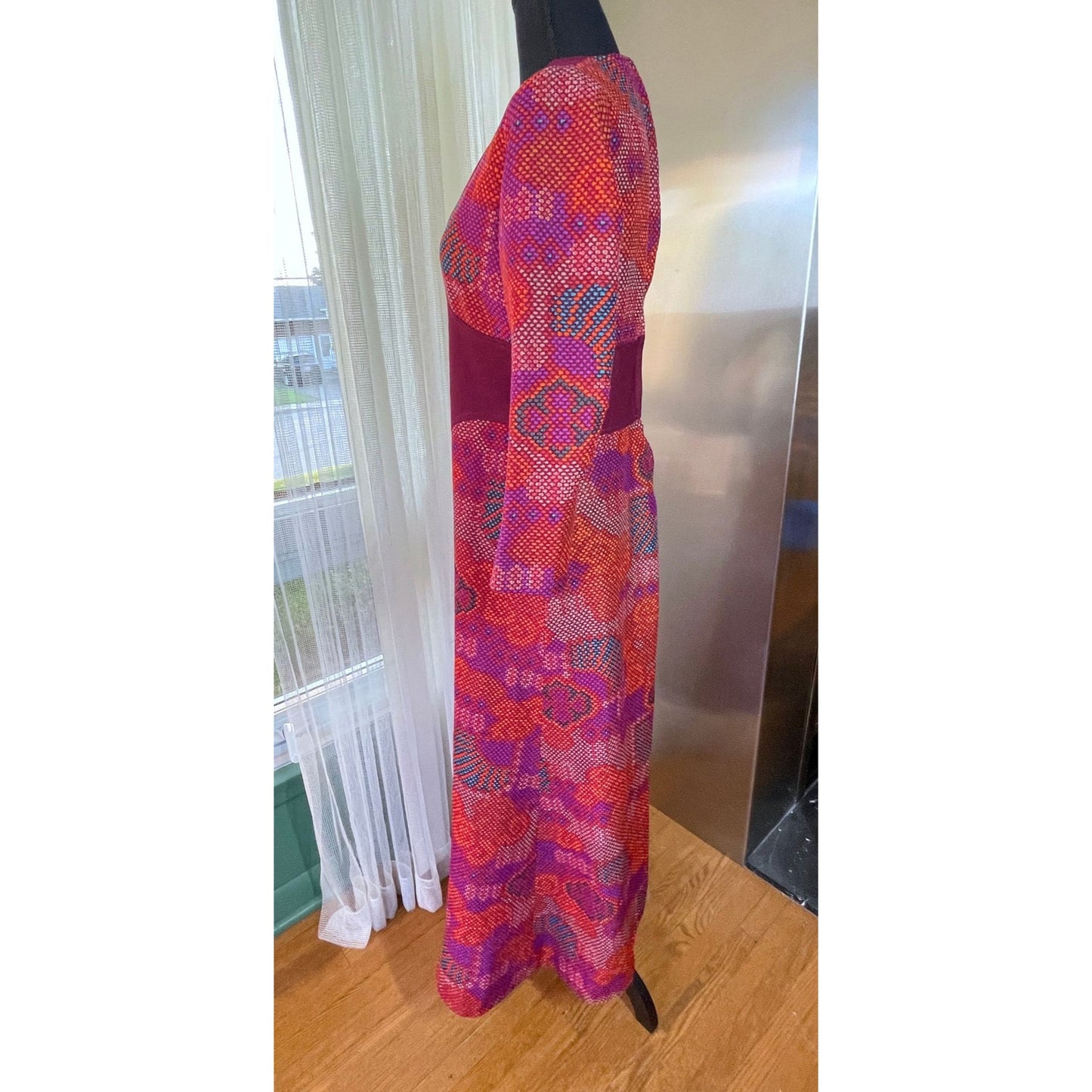 Vintage 1970s dress, MOD, magenta, hot pink, orange abstract pattern