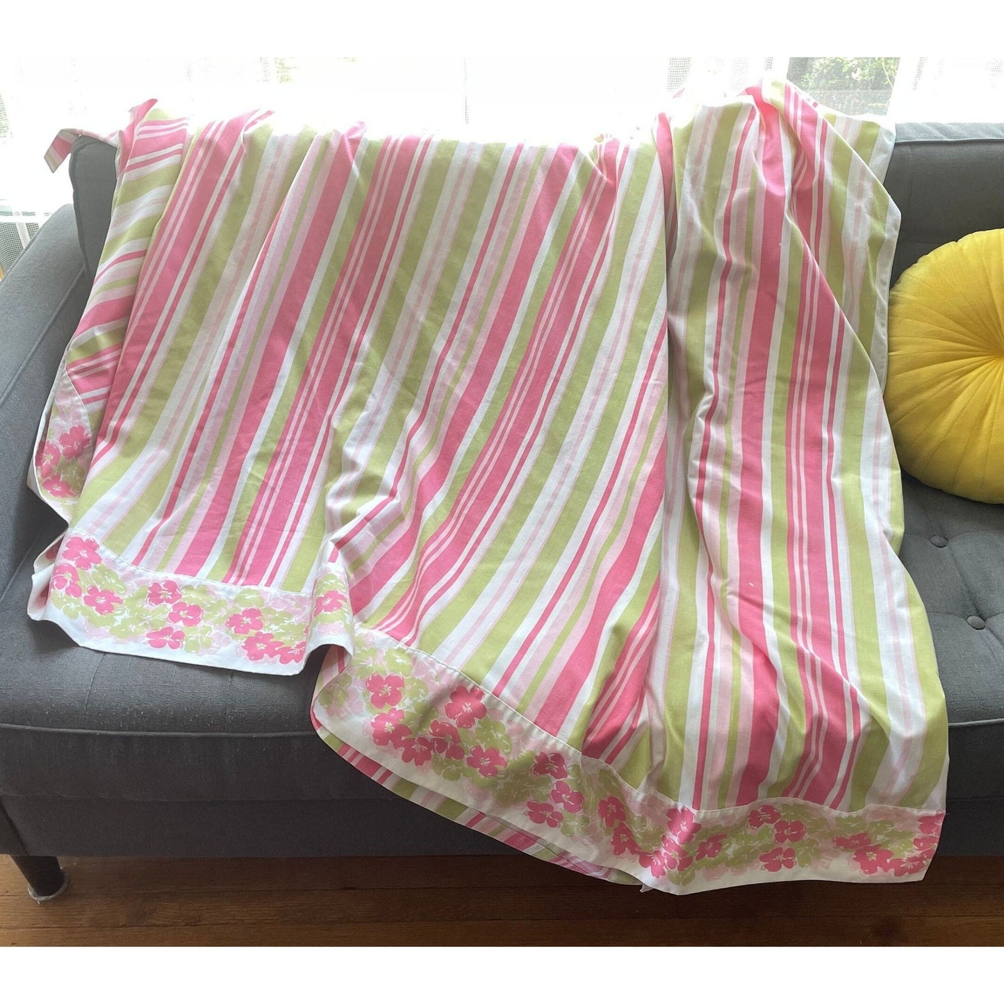 Vintage 70s flat sheet, full/ double size bed, Truprest