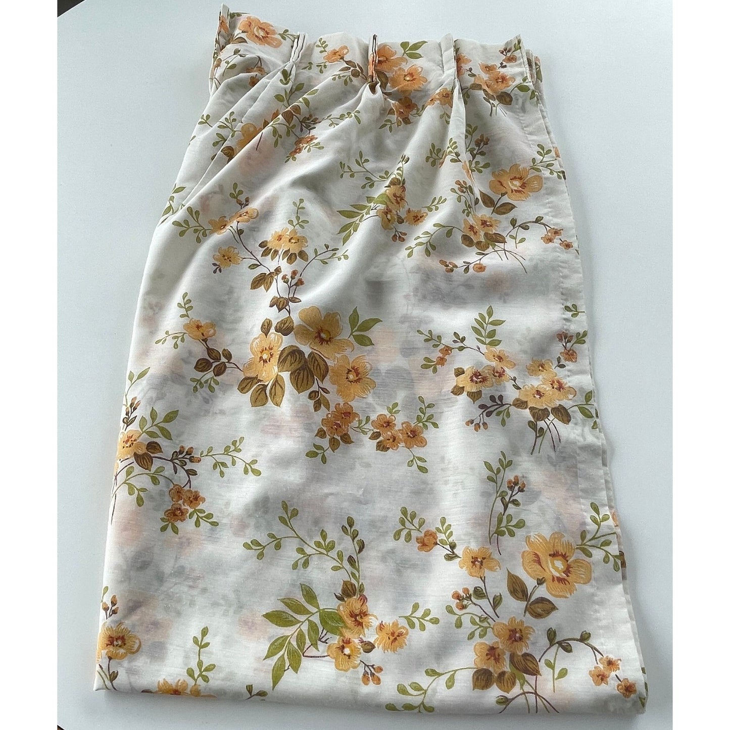 Vintage 80s pleated curtain, orange floral bouquets
