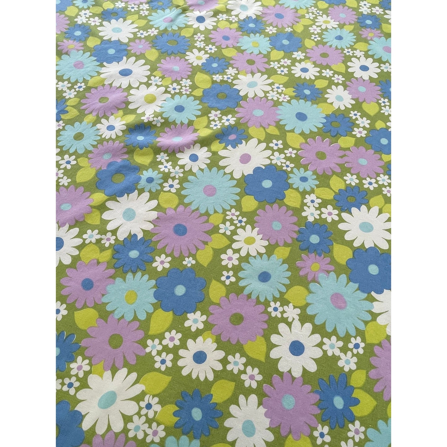 Vintage 70s fitted sheet, Wabasso, twin size bed