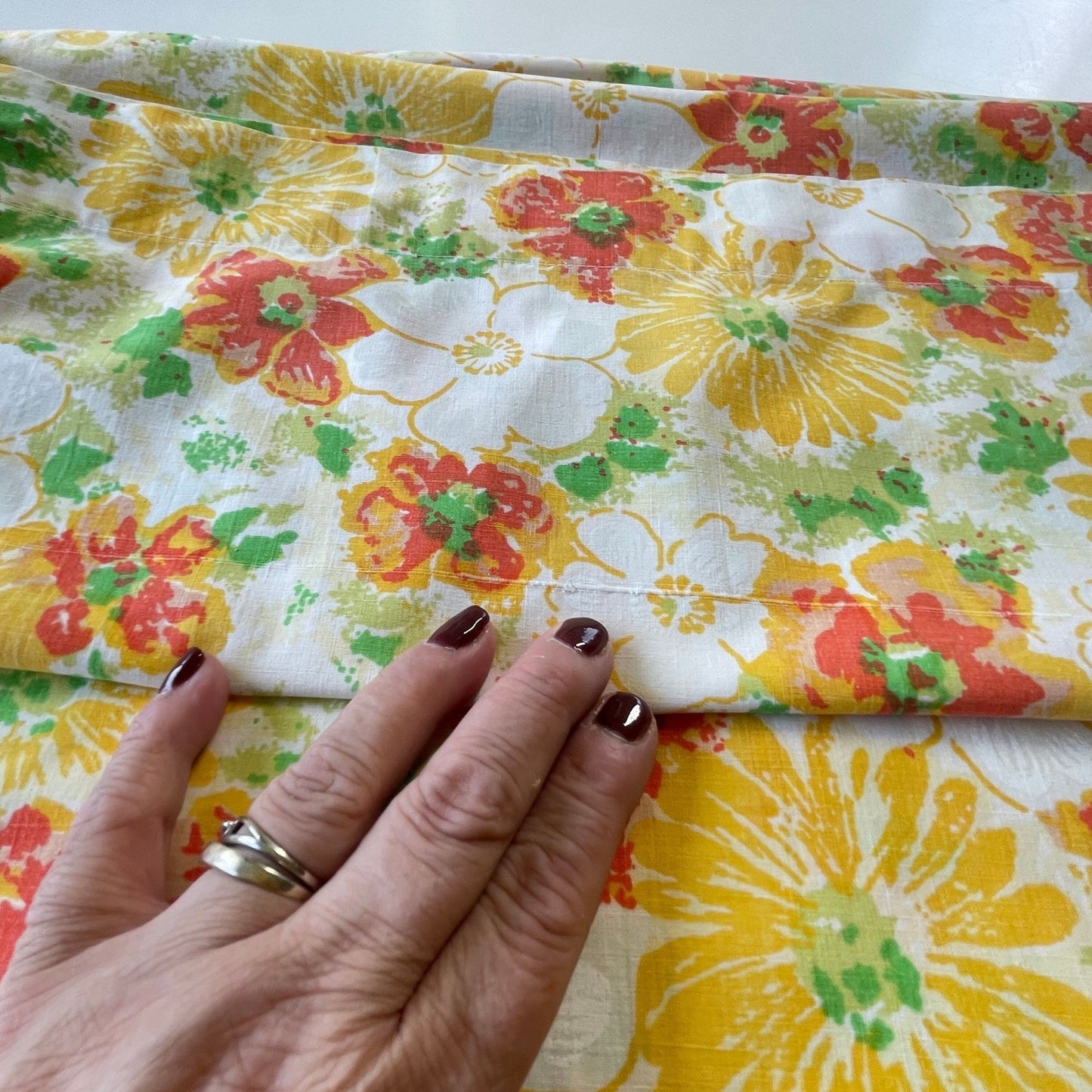 Pair of vintage 70s floral pillowcases, Dan River