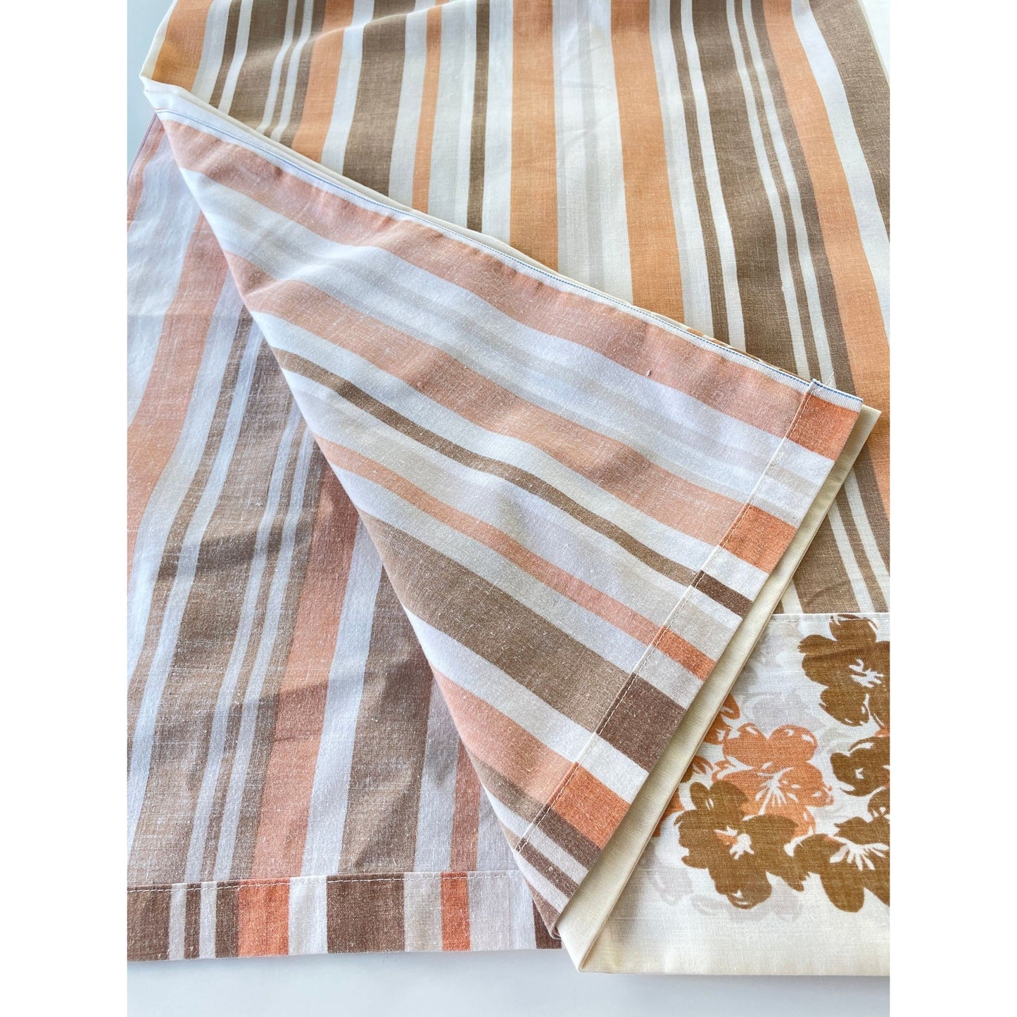 Vintage 70s flat sheet, double/full size, Truprest