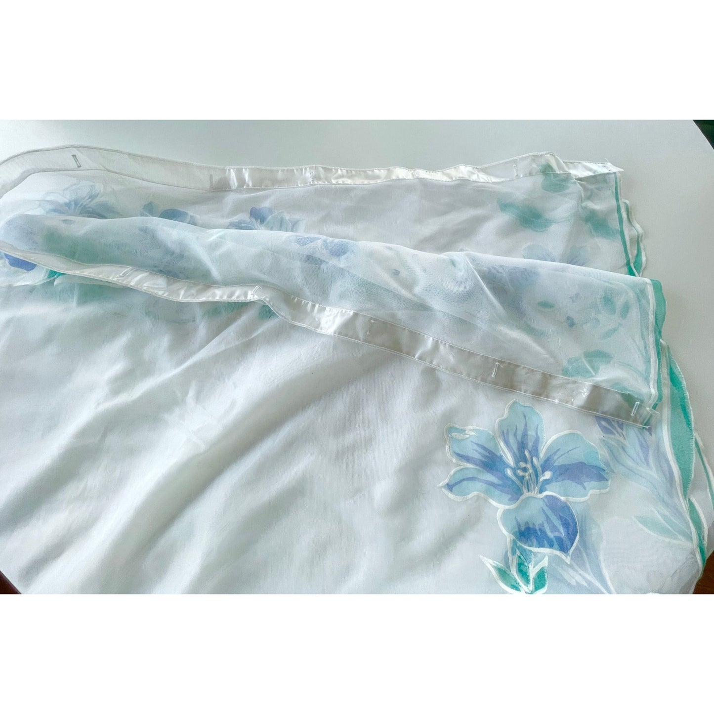 Vintage 80s shower curtain, mint green