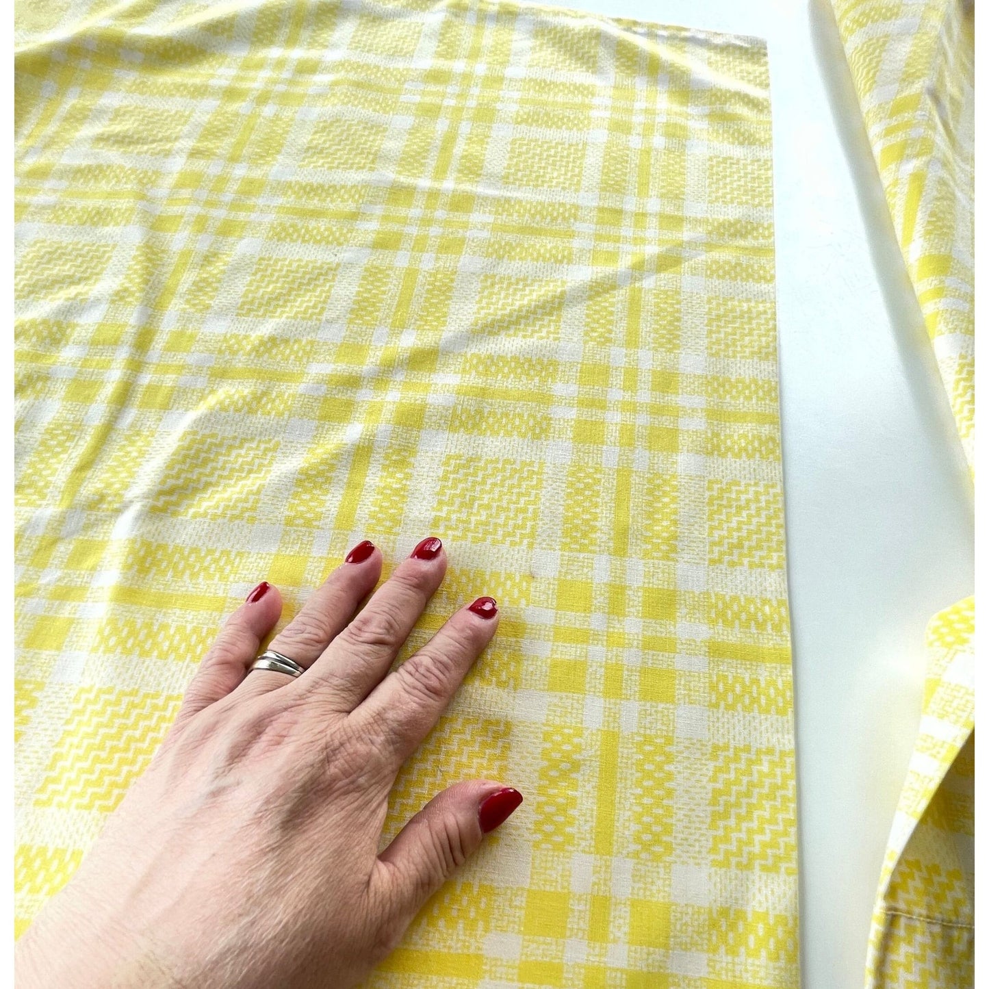 Vintage 70s yellow pillowcases