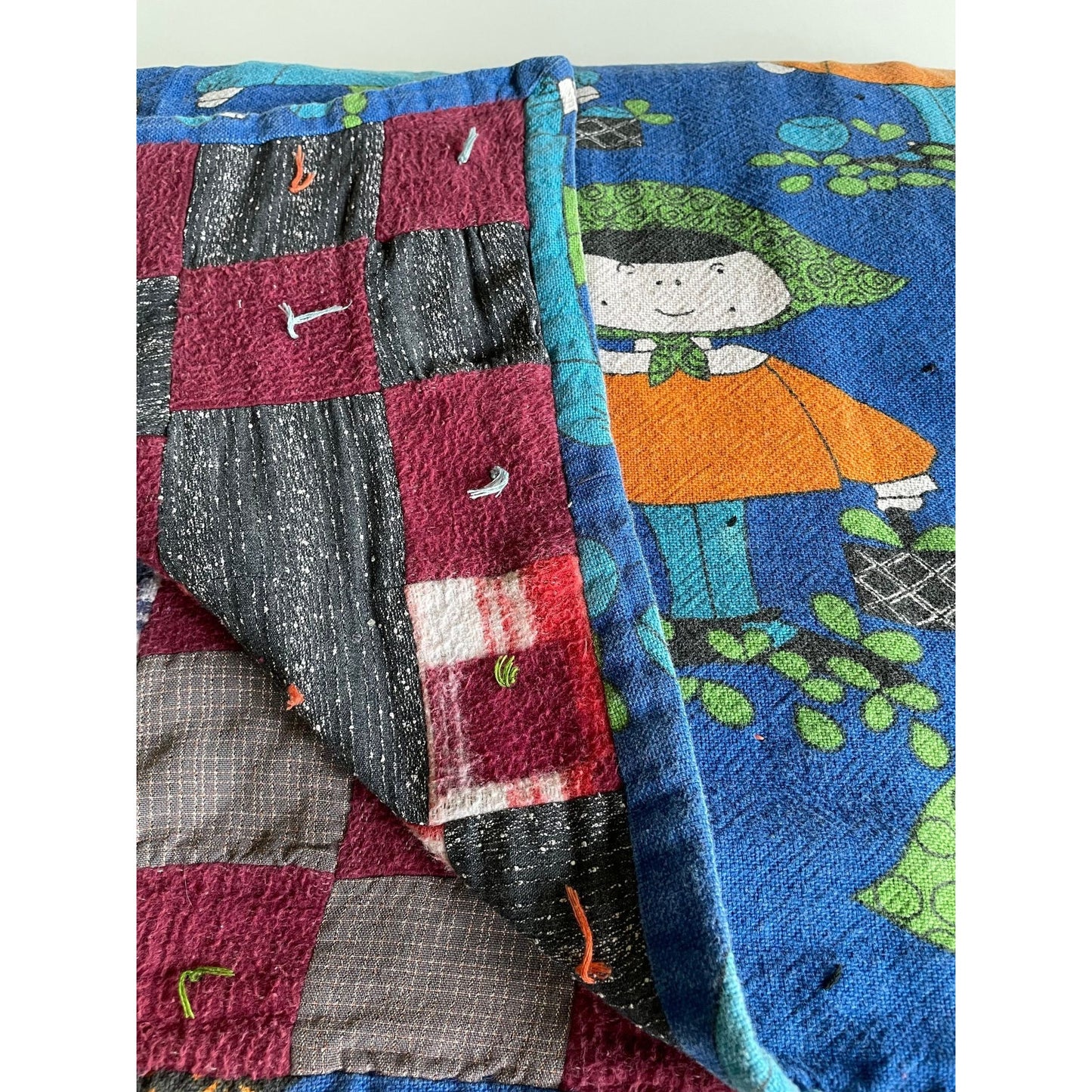 Vintage 70s handmade quilt, throw
