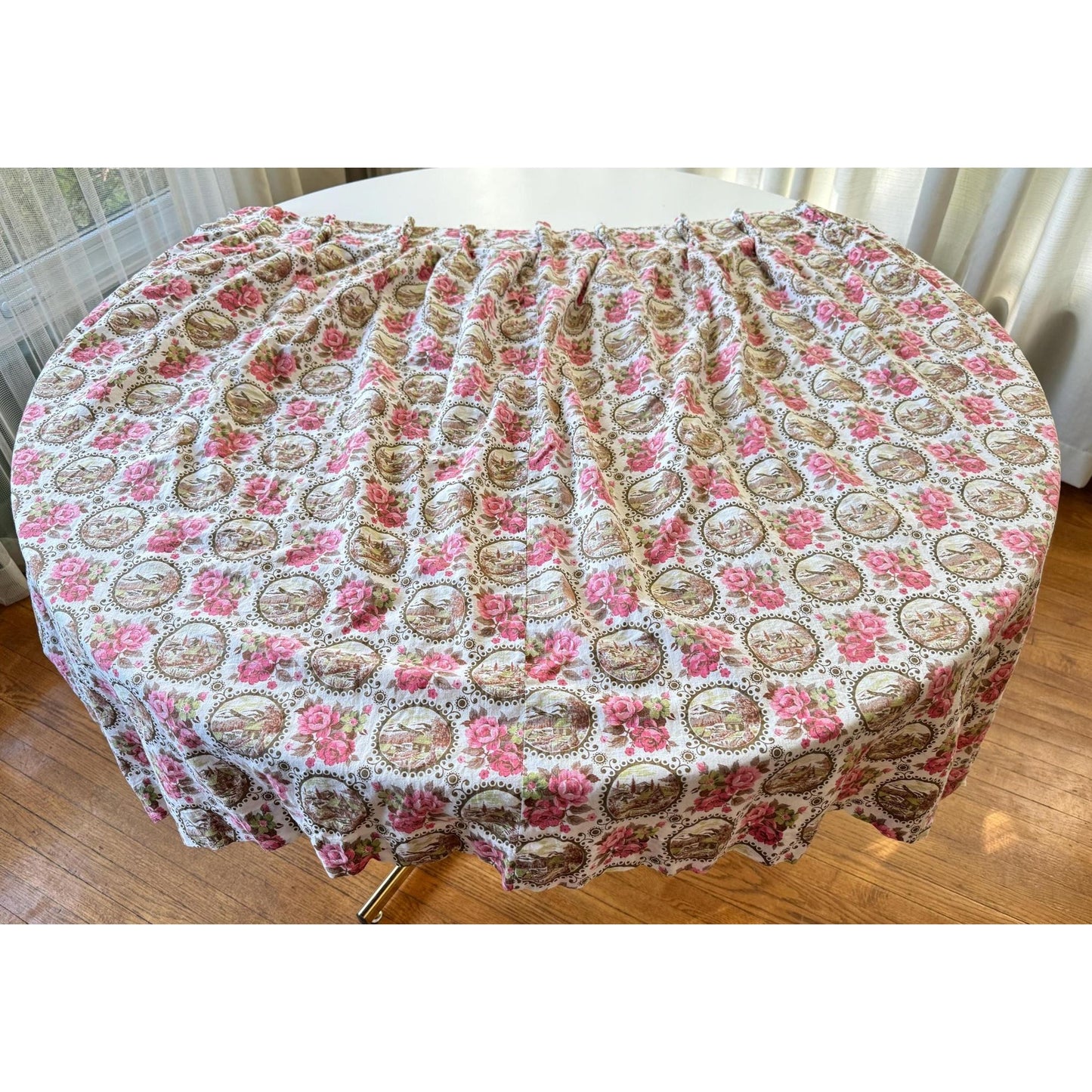 Vintage 1960s pleated curtain, Provencal roses and country pattern