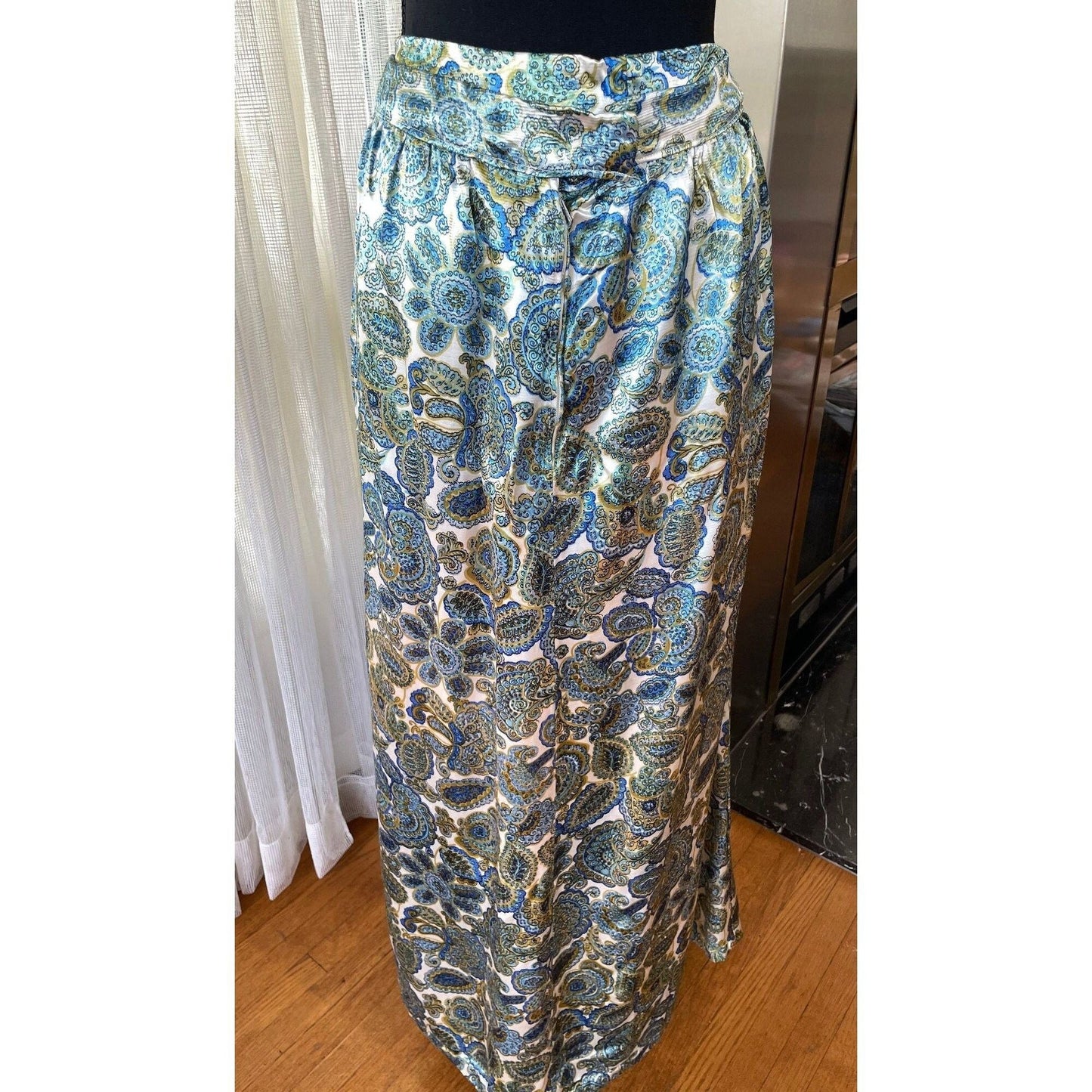Vintage 70s paisley satin skirt, cotton lined, ankle length