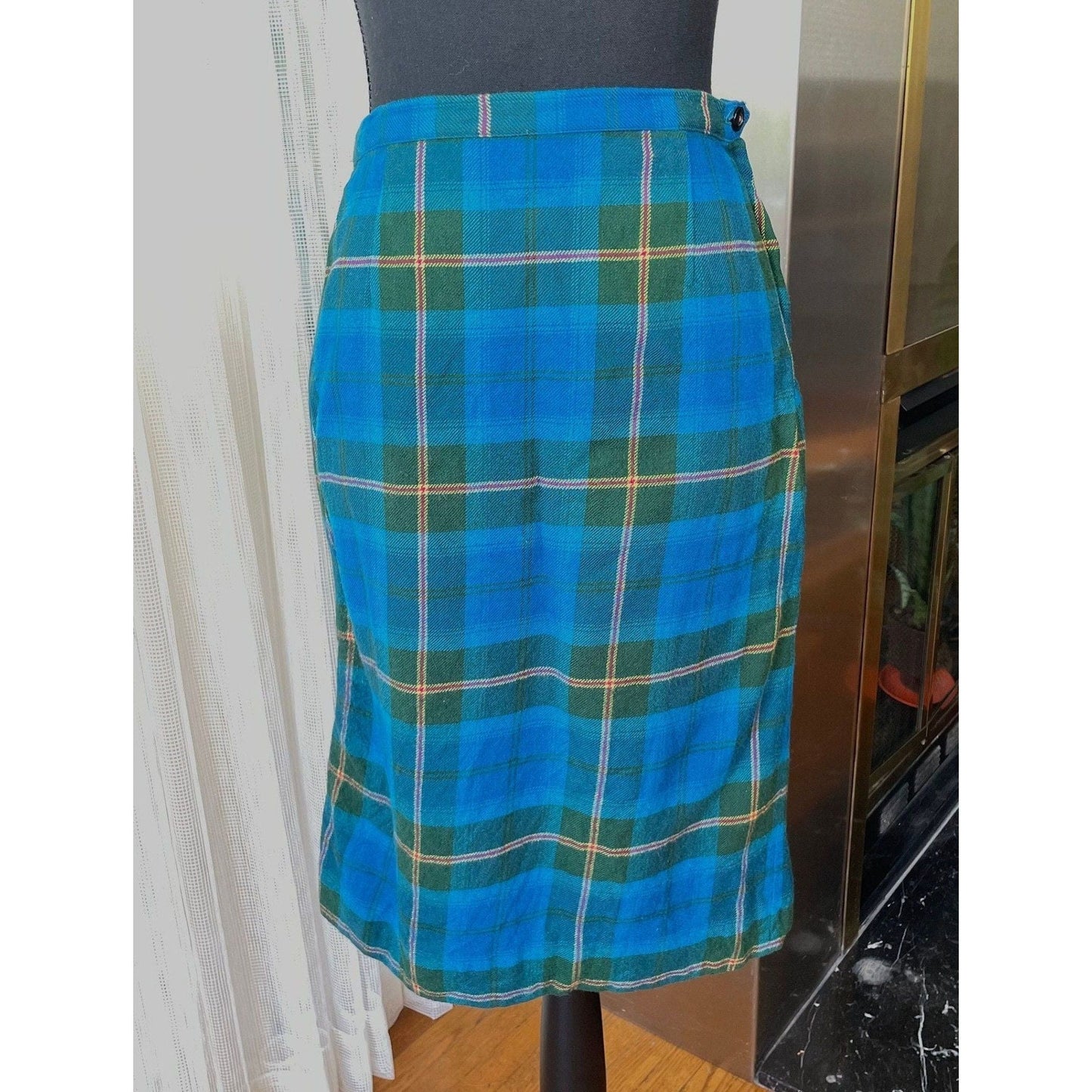 Vintage 1960s two pieces set, plaid wool jacket and straight skirt, AlJean