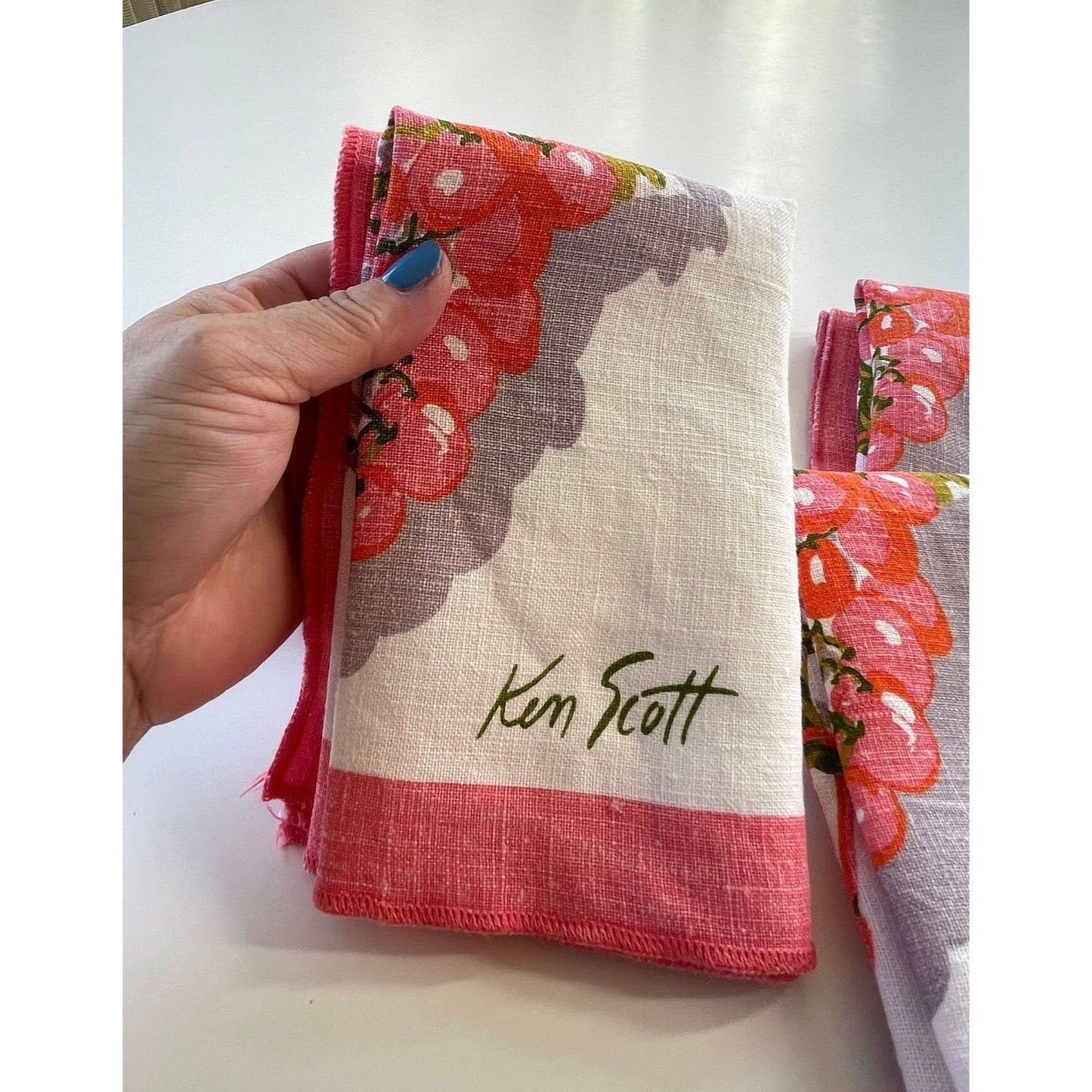 Vintage linen napkins, set of 4, designed by Ken Scott