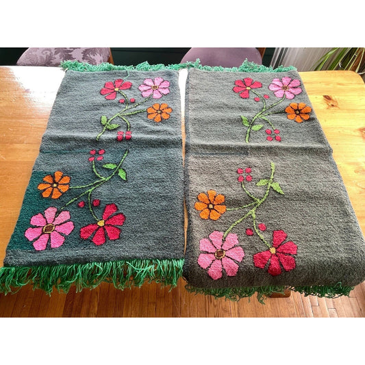 Vintage 70s folk art wool rug, green indoor/outdoor mat