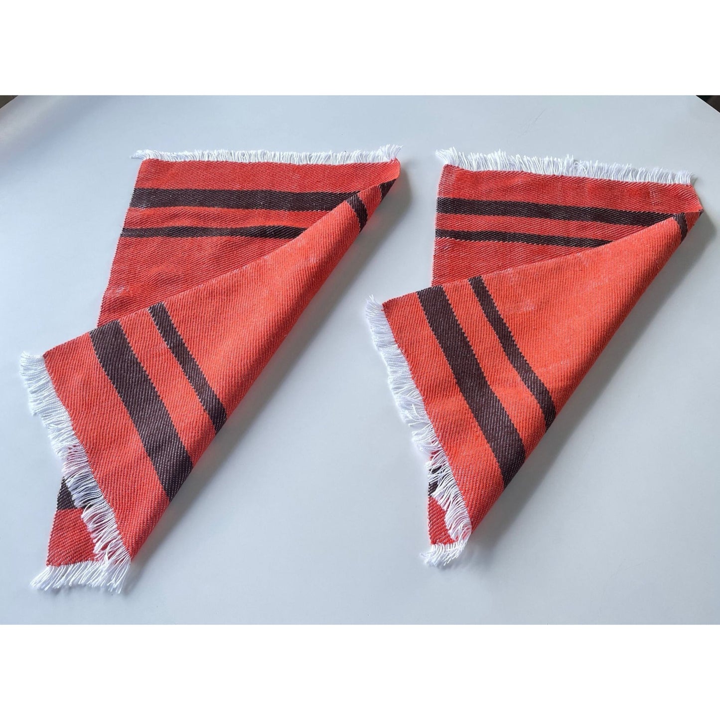 Vintage 80s placemats, 2 places setting