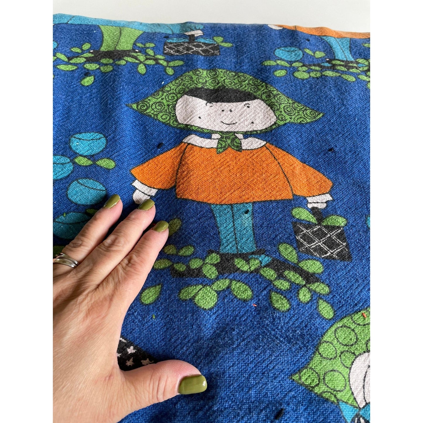 Vintage 70s handmade quilt, throw