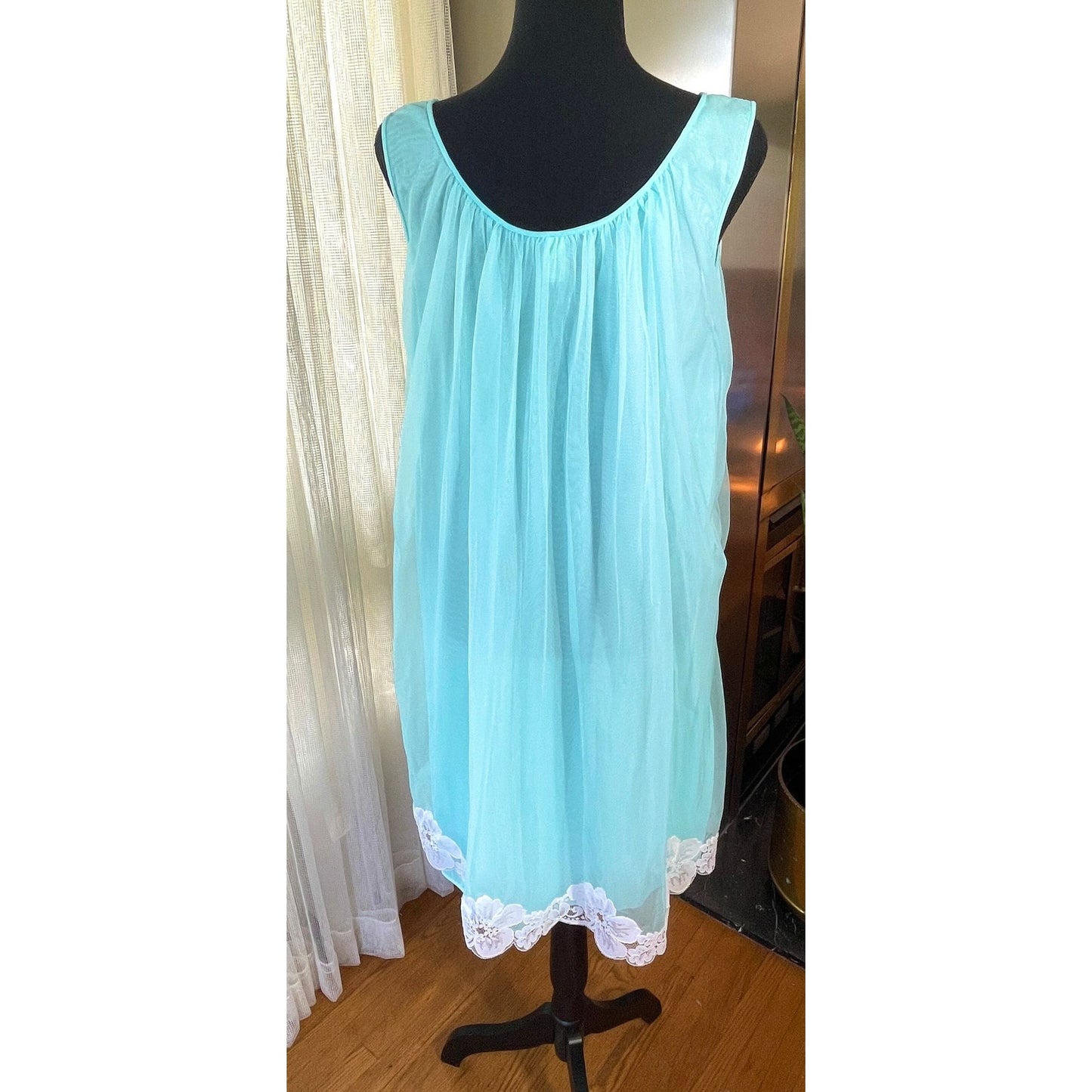Vintage 1960s night dress, sleeveless nightgown, by Dorsay Deluxe