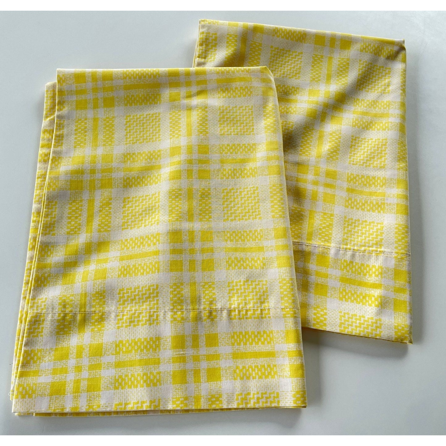 Vintage 70s yellow pillowcases