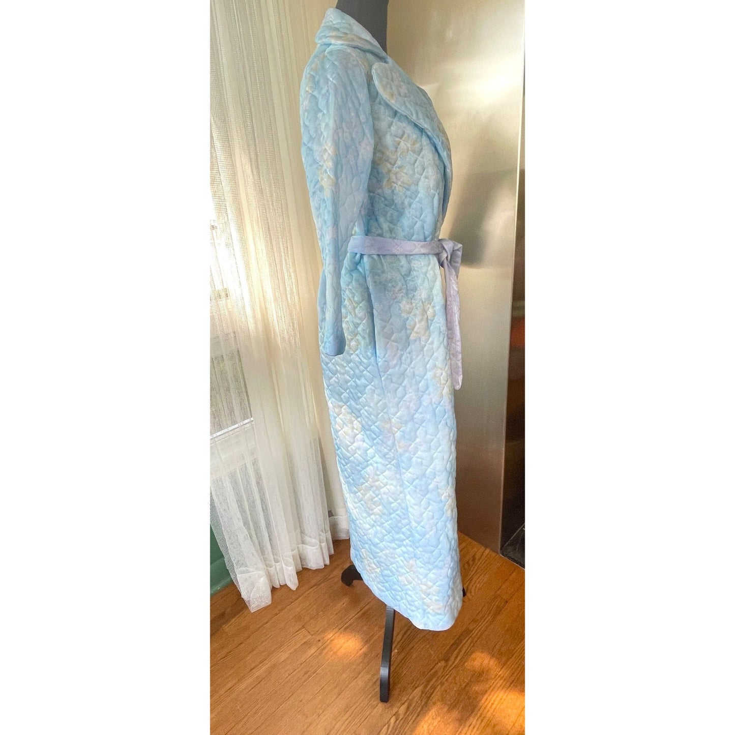 Vintage 70s robe, quilted house coat, Hamilton Lingerie