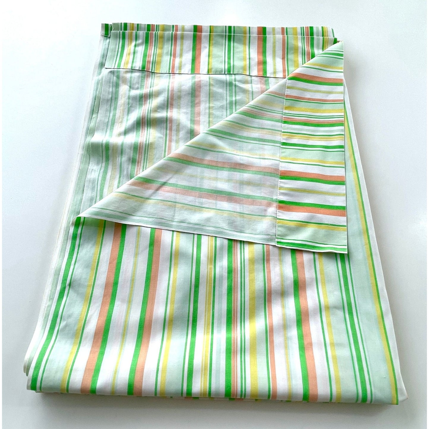 Vintage 70s flat sheet,  full / double size bed