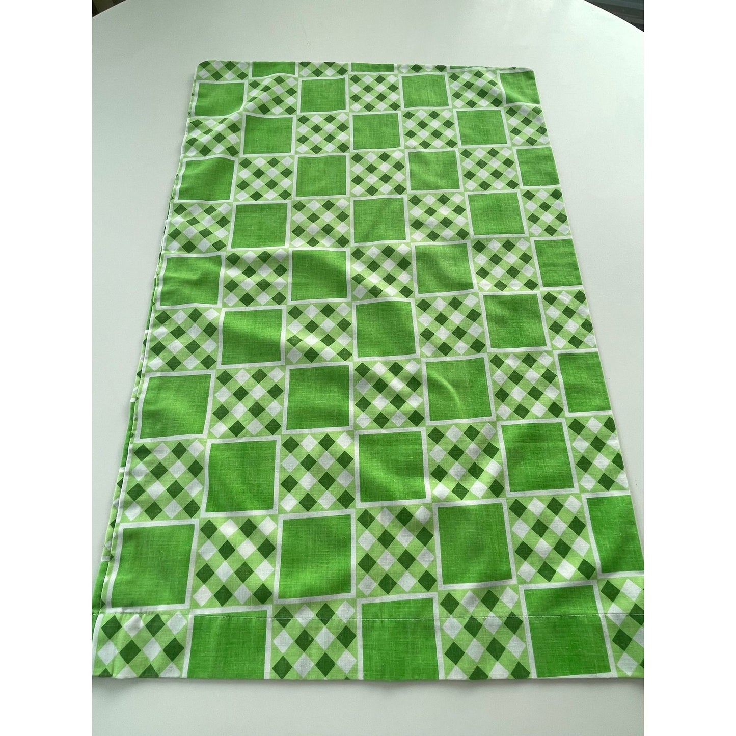 Vintage 80s pillowcase