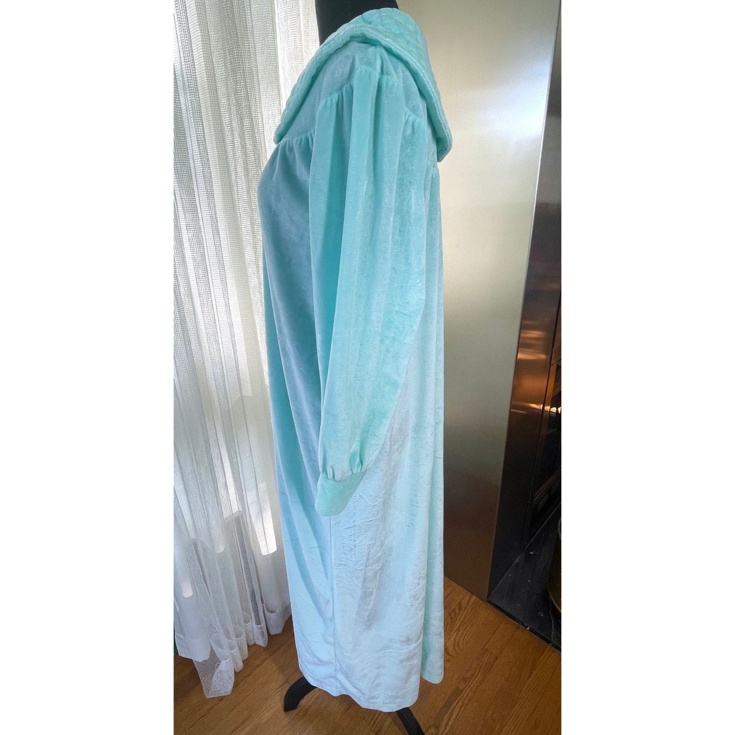 Vintage 1960s robe, sea foam teal blue velvet