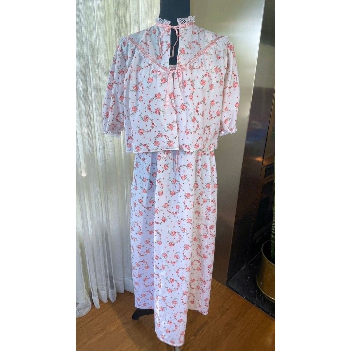 Vintage 1980s peignoir set, white and pink flannel negligee and bed jacket