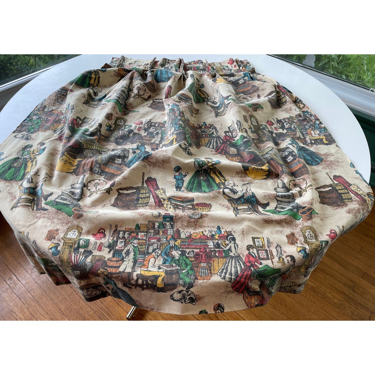 Vintage 60s pleated curtain, old general store country pattern