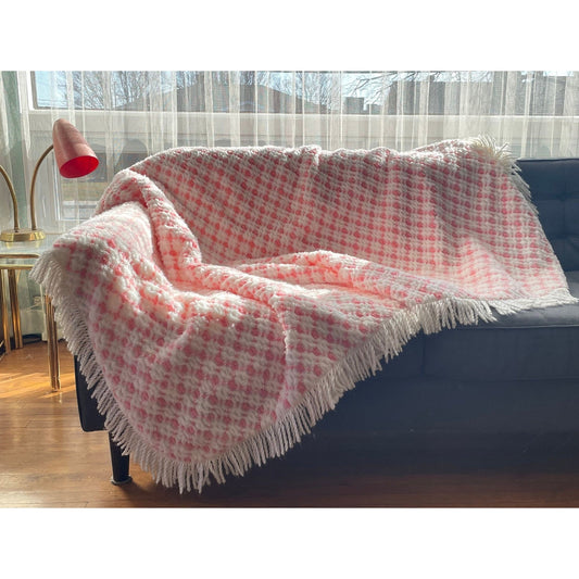 Vintage bedspread, peach chenille, twin to full size