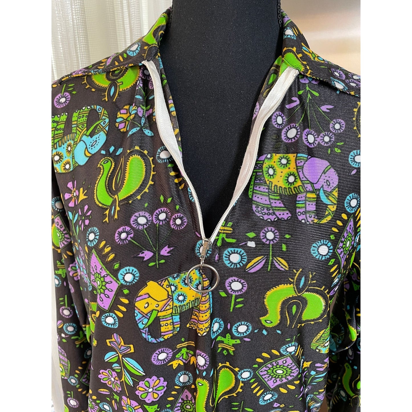 Vintage 70s top, psychedelic novelty print, elephants, birds, long sleeves