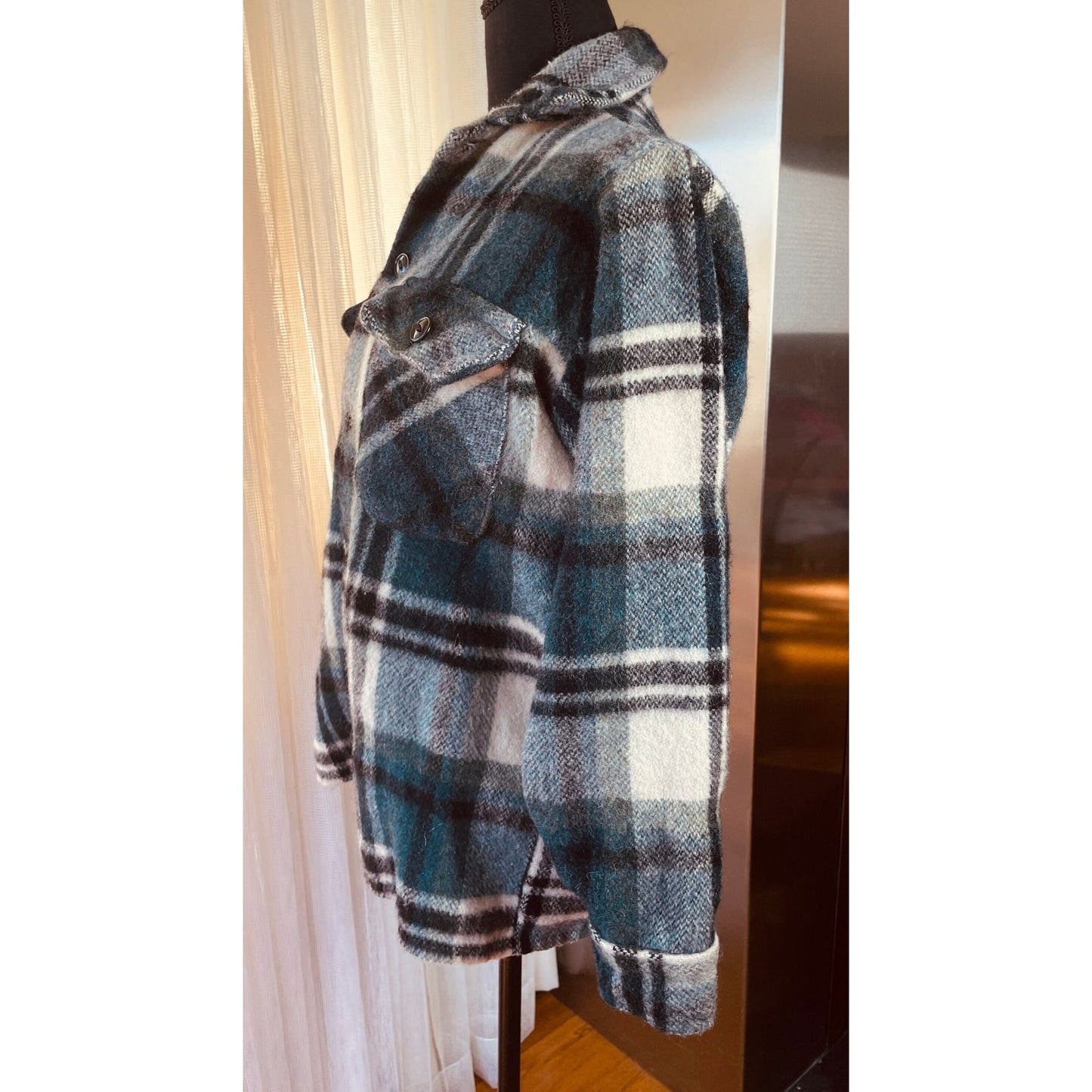 Vintage 1960s Canadian lumber Jack wool plaid shirt, Bell Shirt