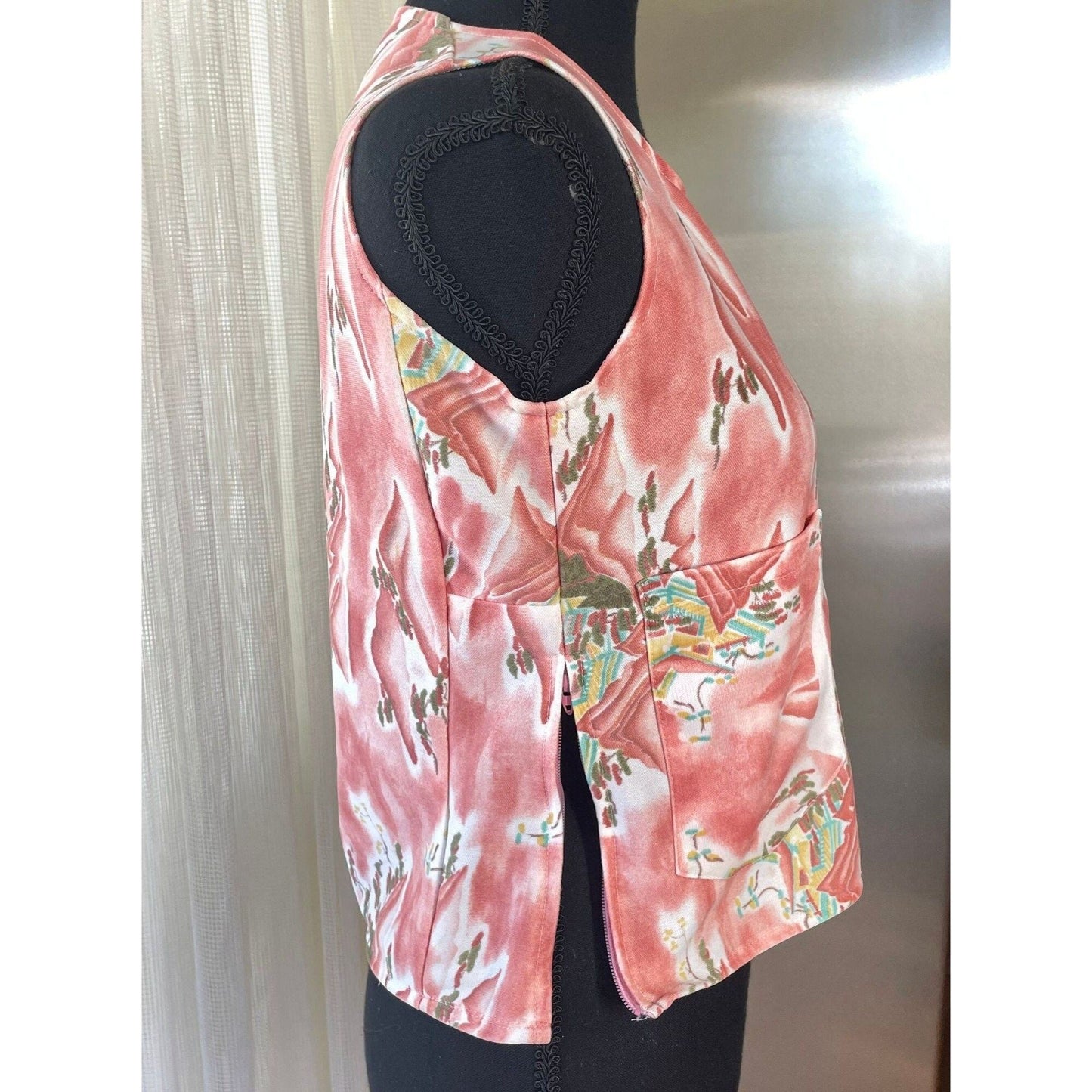 Vintage 80s tank top with pockets, pink abstract pattern