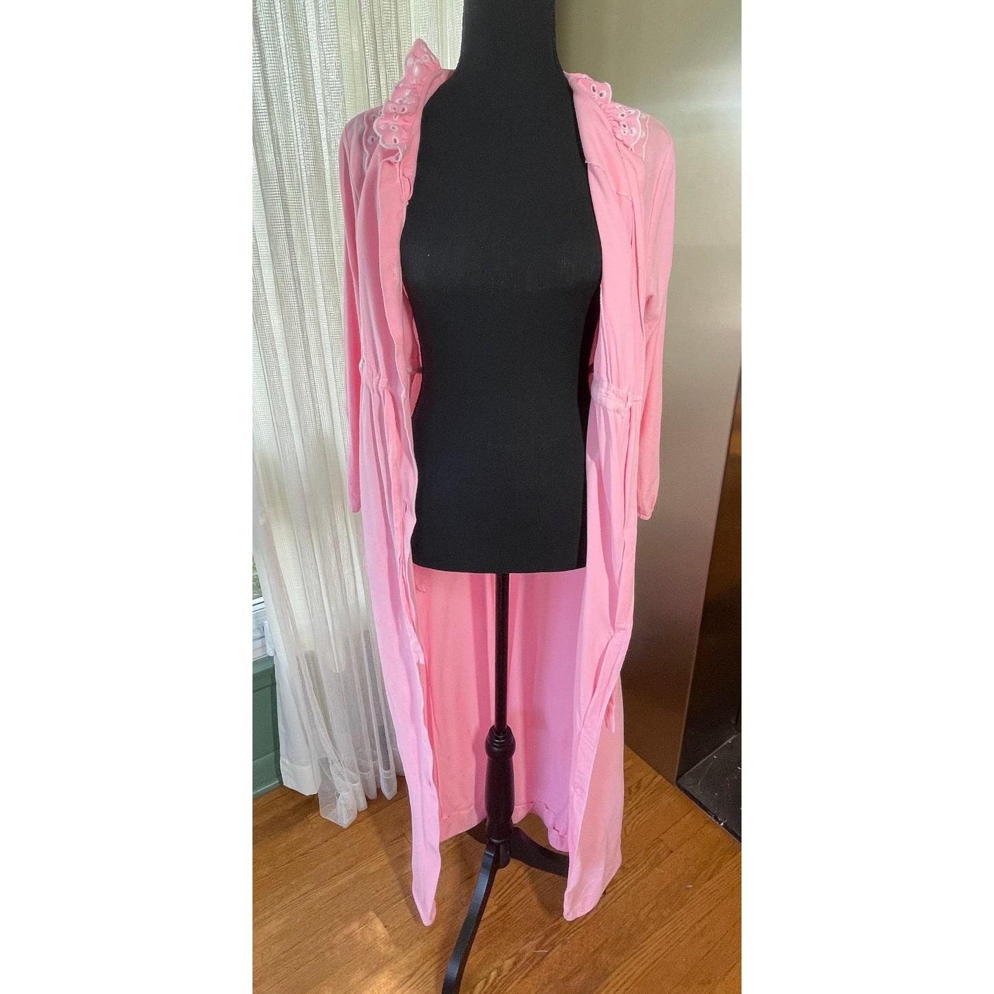 Vintage 80s robe, pink flannel, Hamilton Lingerie