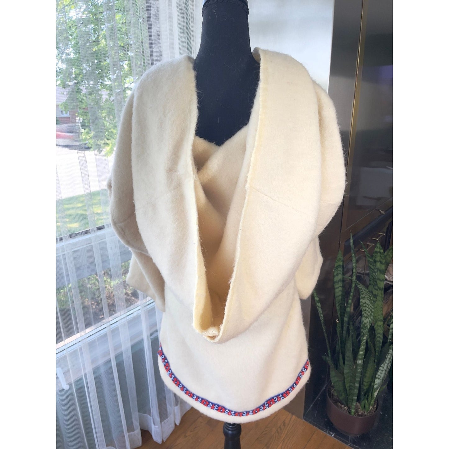 Vintage 1960s Inuit Amauti, 100% wool parka, built-in baby pouch
