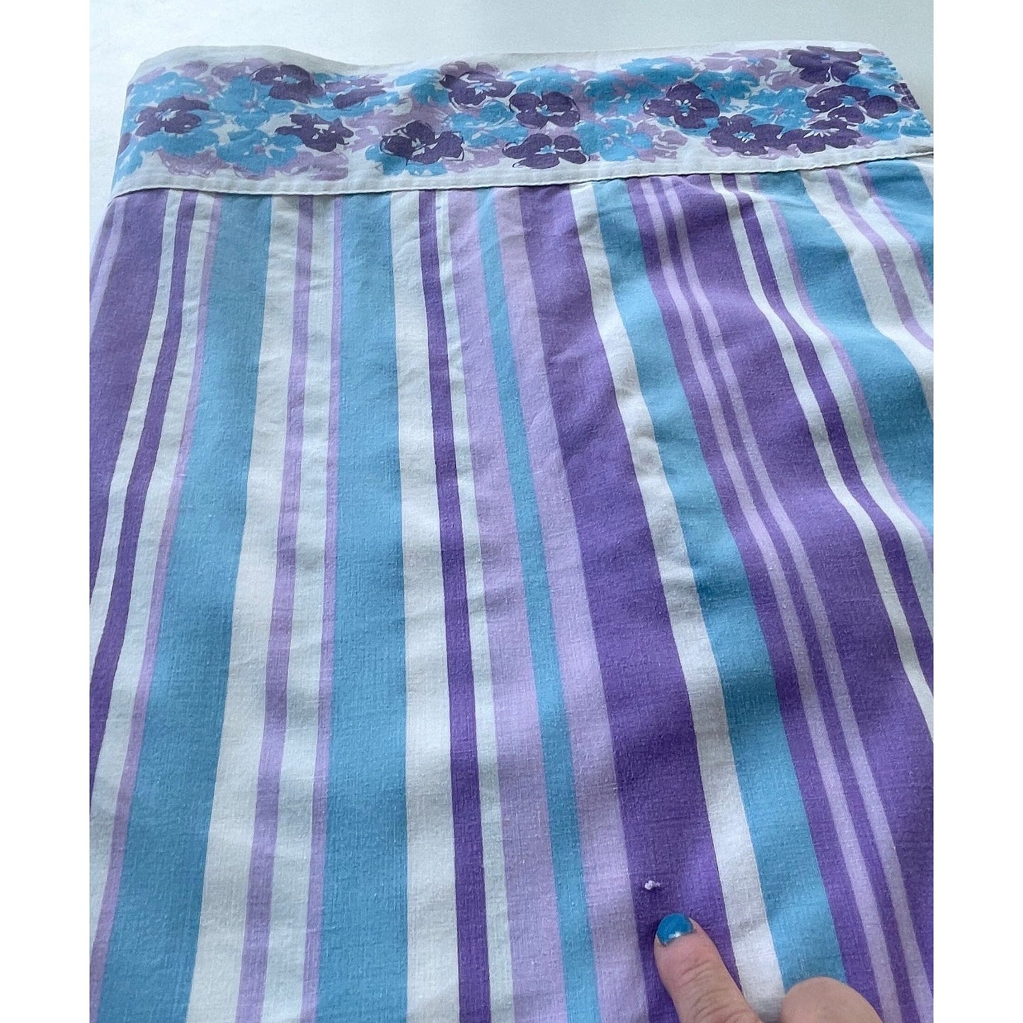 Vintage 70s flat sheet, twin size bed, TruPrest