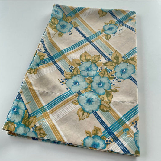 Vintage 70s pillowcase, blue pansies flowers