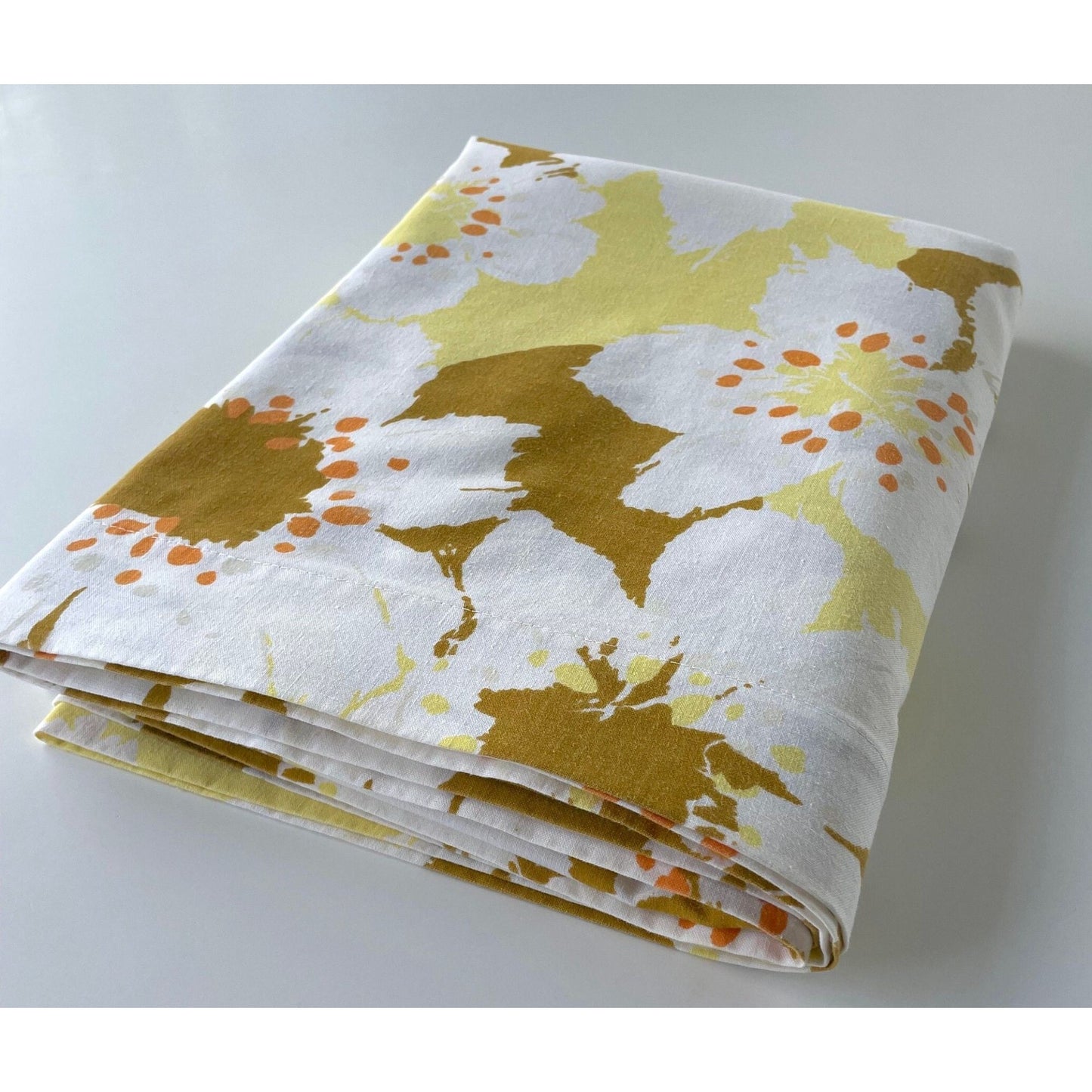 Vintage 70s flat sheet, twin size bed, Truprest