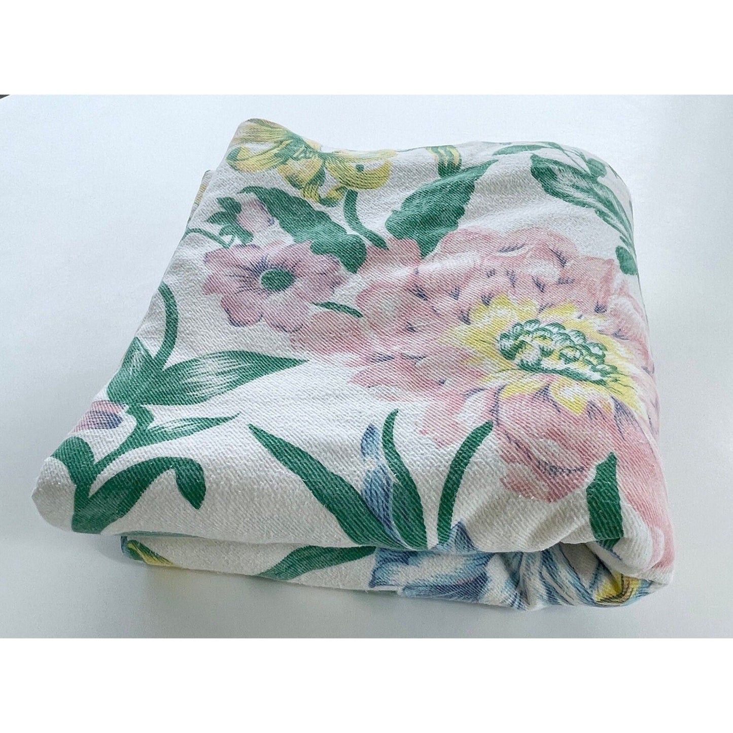 Vintage 80s flat sheet, flannel, large floral print, double/full size bed