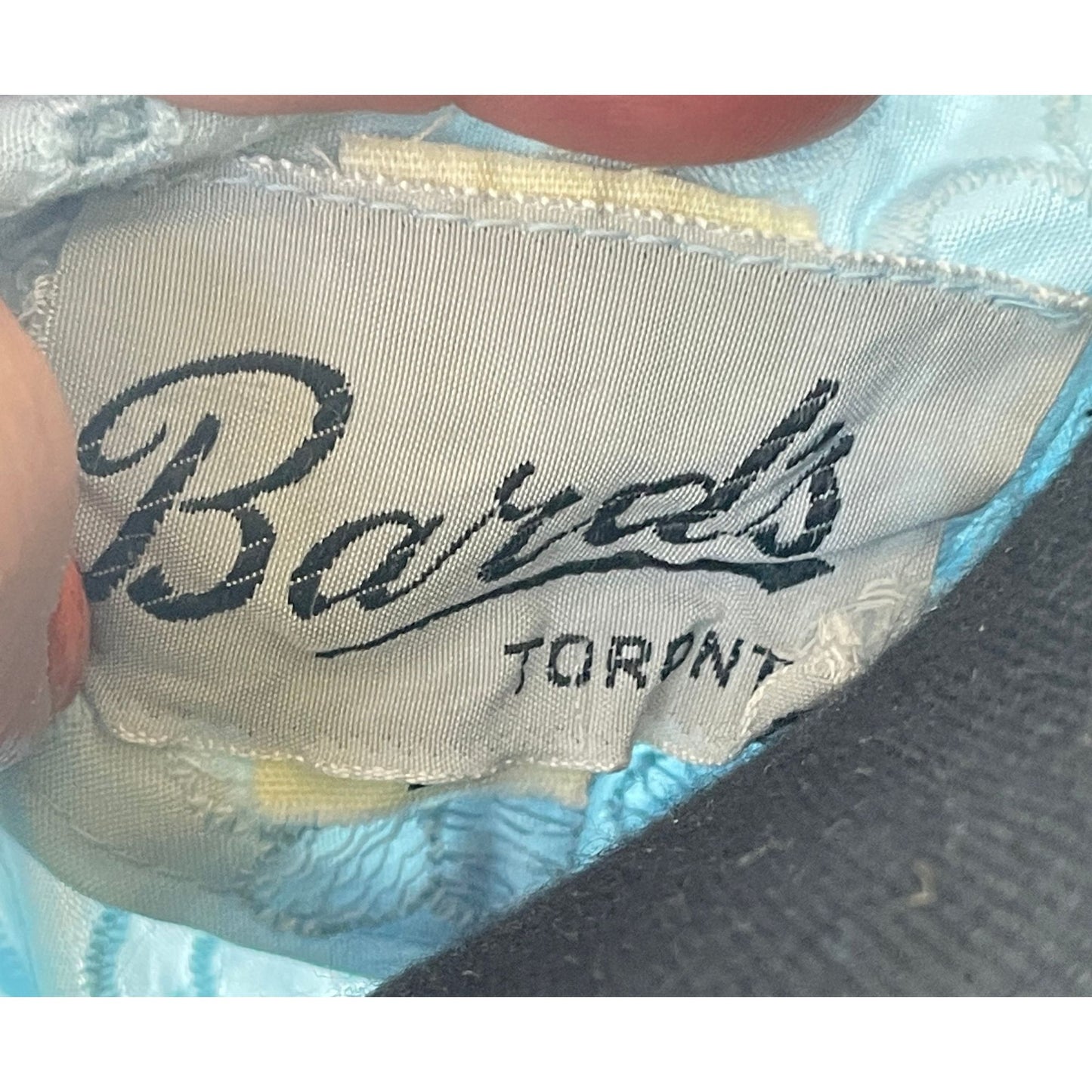 Vintage 80s robe, baby blue eyelet, Bard's Toronto