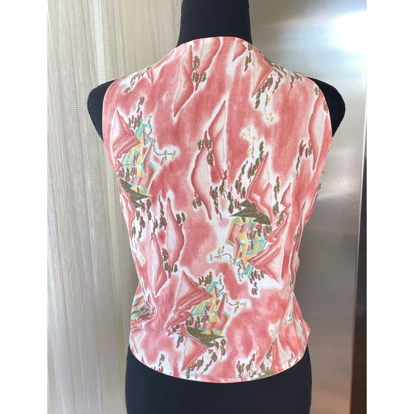 Vintage 80s tank top with pockets, pink abstract pattern