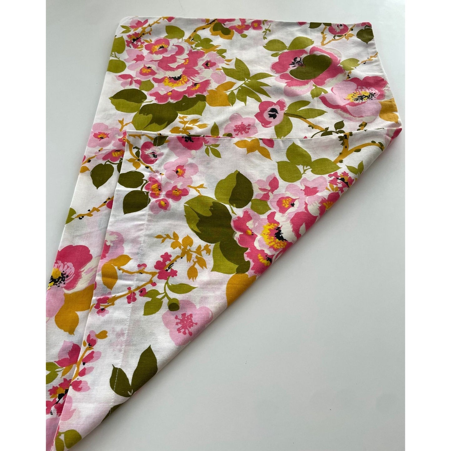 Vintage 70s pillowcase