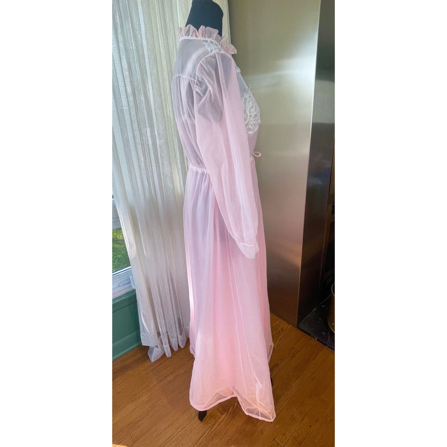Vintage 1970s peignoir set, negligee and peignoir, bridal set, Kaymar Lingerie