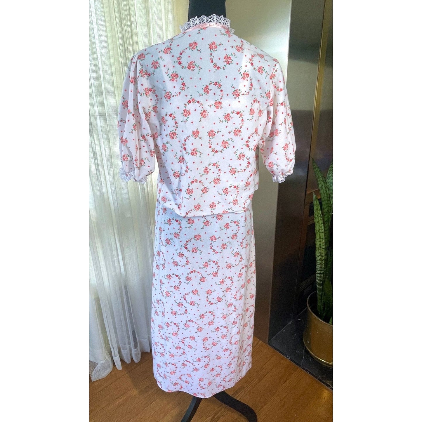 Vintage 1980s peignoir set, white and pink flannel negligee and bed jacket