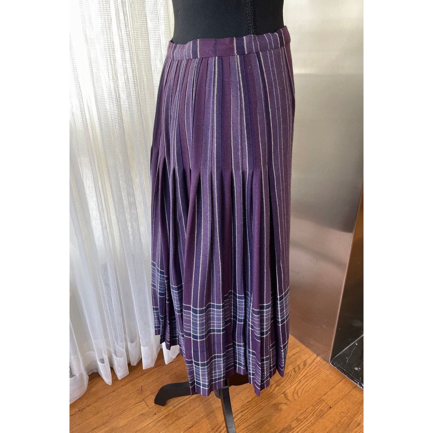 Vintage 80s pleated skirt, purple plaid new with original tag, 100% wool