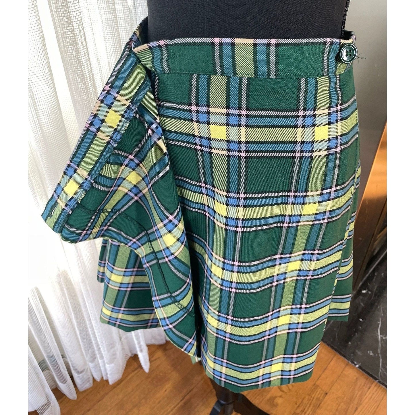 Vintage 80s mini skirt, student pleated plaid skirt