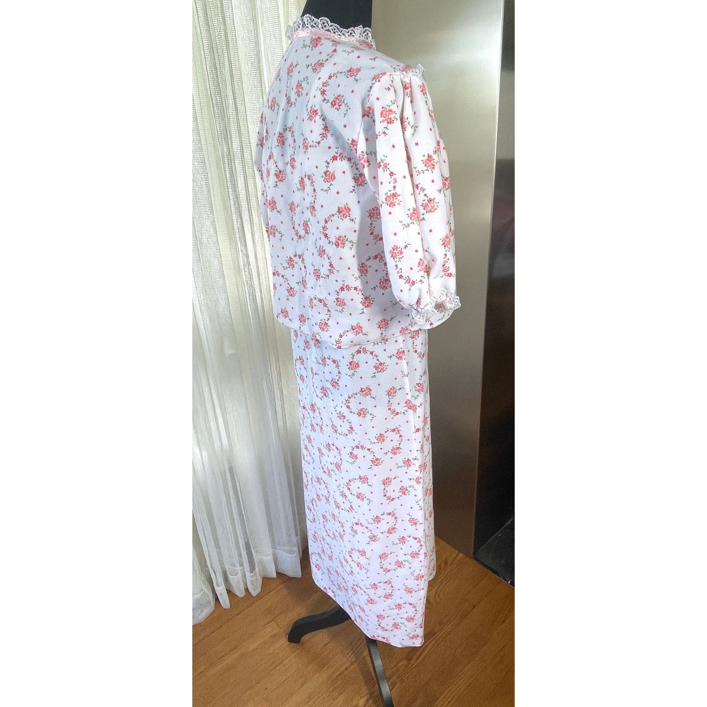 Vintage 1980s peignoir set, white and pink flannel negligee and bed jacket