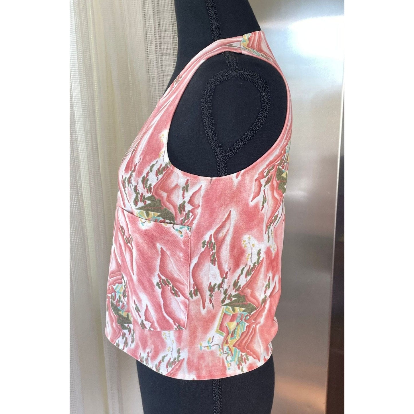 Vintage 80s tank top with pockets, pink abstract pattern