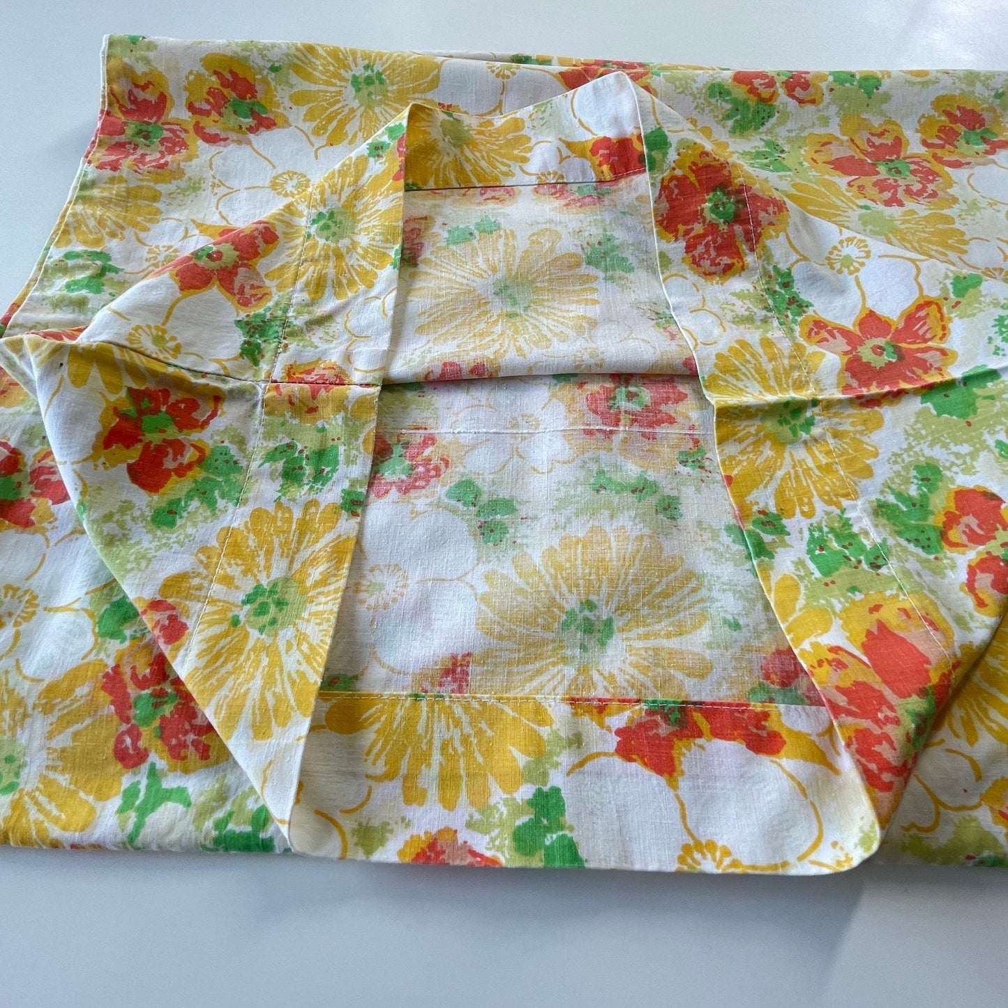 Pair of vintage 70s floral pillowcases, Dan River